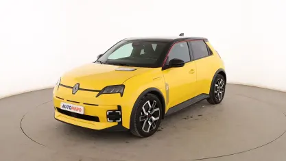 Usado Renault 5 E-Tech Komfort 110 kW (150 CV) 2025 Amarillo Utilitario