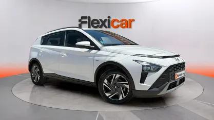 Usado Hyundai Bayon 101 CV (74 kW) 2023 Blanco SUV