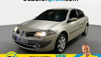 Usado Renault Mégane III Dynamique 111 CV (81 kW) 2008 Beige Berlina