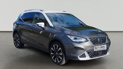 Usado Seat Arona 150 CV (110 kW) 2024 Gris SUV
