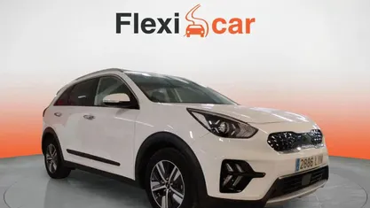 Usado Kia Niro 141 CV (103 kW) 2022 Blanco SUV