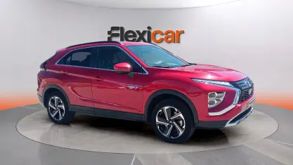 Usado Mitsubishi Eclipse Cross 188 CV (138 kW) 2022 Rojo SUV