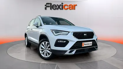 Usado Seat Ateca FR 150 CV (110 kW) 2023 Blanco SUV