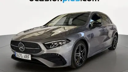 Käytetty Mercedes A200 Advanced 150 HP (110 kW) 2024 Harmaa Viistoperä