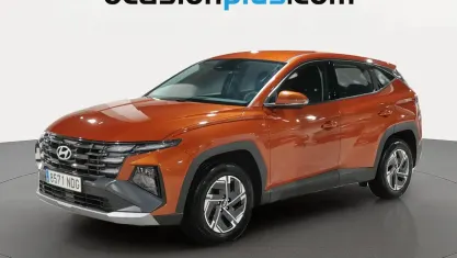 Usado Hyundai Tucson 215 CV (158 kW) 2025 Naranja SUV