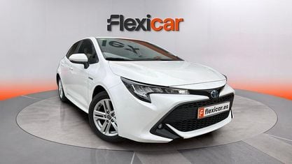 Używany Toyota Corolla Active 122 KM (89 kW) 2020 Biały Sedan/Limuzyna