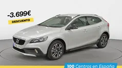 Usado 2017 Volvo V40 CC Momentum Familiar | 14.590 € (Precio justo)