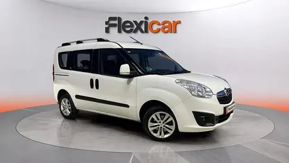 Usado Opel Combo Expression 102 CV (75 kW) 2018 Monovolumen