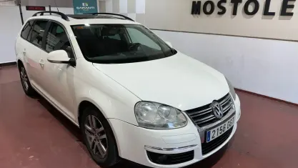 Usado VW Golf V Advance 105 CV (77 kW) 2008 Blanco Familiar