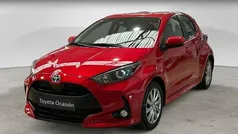 Rojo Usado 2024 Toyota Yaris Hybrid Active | 22.750 € (Precio justo)
