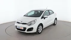Blanco Usado 2014 Kia Rio Berlina | 8499 € (Precio justo)