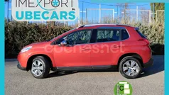 Rojo Usado 2015 Peugeot 2008 Allure SUV | 9500 € (Precio justo)
