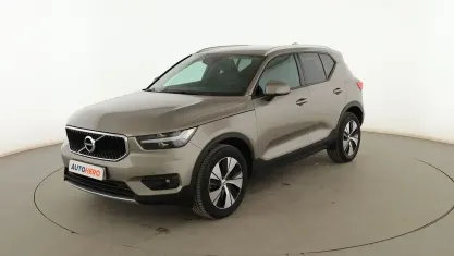 Usado Volvo XC40 Momentum 163 CV (119 kW) 2020 Beige SUV