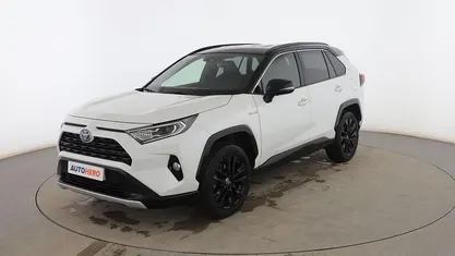 Usado Toyota RAV4 Hybrid Style 222 CV (163 kW) 2021 Blanco SUV