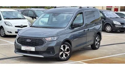 Gris Usado 2023 Ford Tourneo Connect Active Monovolumen | 29.900 € (Precio justo)