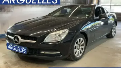 Usado Mercedes SLK200 184 CV (135 kW) 2013 Negro Descapotable
