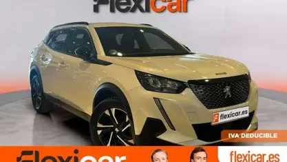 Usado Peugeot 2008 Allure 131 CV (96 kW) 2022 Blanco SUV
