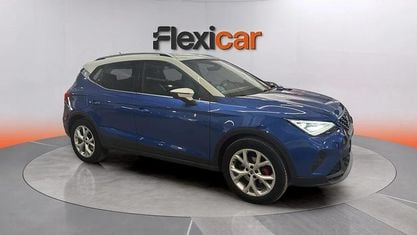 Usado Seat Arona FR 110 CV (80 kW) 2022 Azul SUV
