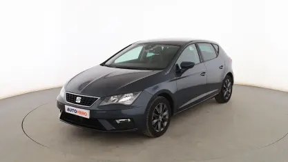 Usado Seat Leon Style 115 CV (84 kW) 2019 Gris Berlina