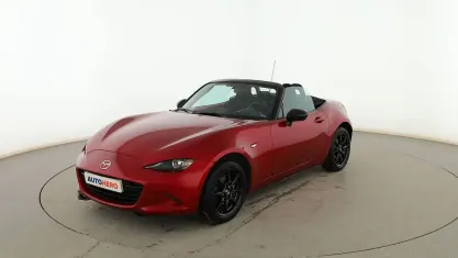 Begagnad Mazda MX5 132 HK (97 kW) 2022 Röd Cab