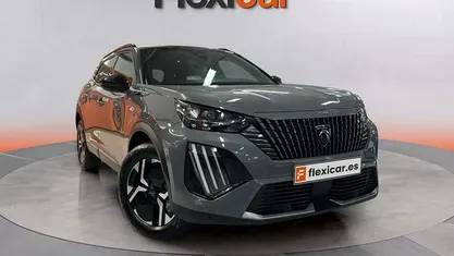 Usado Peugeot 2008 GT 131 CV (96 kW) 2023 Gris SUV