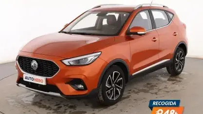 Begagnad MG ZS Luxury 106 HK (77 kW) 2023 Orange SUV