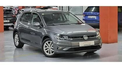 Usado VW Golf VII Advance 125 CV (91 kW) 2018 Gris Utilitario