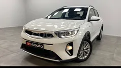 Blanco Usado 2022 Kia Stonic SUV | 13.990 € (Precio justo)