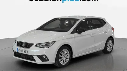 Usado Seat Ibiza FR 110 CV (80 kW) 2023 Blanco Utilitario