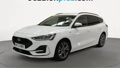 Blanco Usado 2022 Ford Focus ST-Line Monovolumen | 14.955 € (Precio justo)