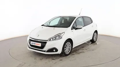 Usado Peugeot 208 Style 82 CV (60 kW) 2017 Utilitario