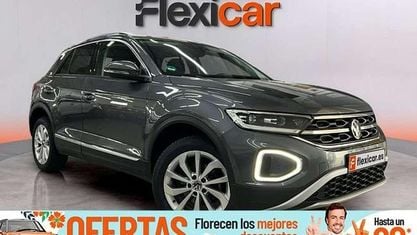Usado VW T-Roc 110 CV (80 kW) 2023 Gris SUV