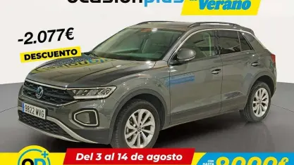 Usado VW T-Roc Life 116 CV (85 kW) 2024 Gris SUV