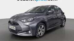 Usado 2024 Toyota Yaris Hybrid Active Utilitario | 16.773 € (Buen precio)