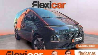 Usado Hyundai Staria 177 CV (130 kW) 2023 Gris Monovolumen