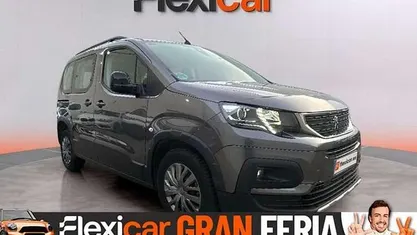 Usado Peugeot Rifter GT 131 CV (96 kW) 2023 Gris Monovolumen