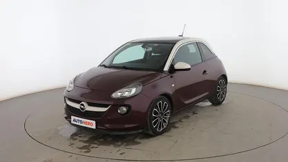 Usado Opel Adam Glam 87 CV (63 kW) 2016 Morado Utilitario