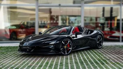 Usado Ferrari SF90 1001 CV (736 kW) 2025 Descapotable