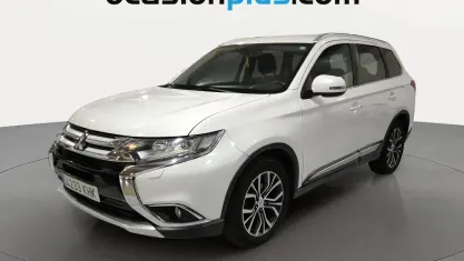 Usado Mitsubishi Outlander Motion 150 CV (110 kW) 2018 Blanco SUV