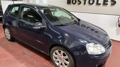 Usado VW Golf IV Trendline 105 HP (77 kW) 2006 Azul Sedan