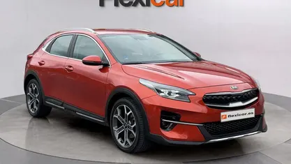 Granate Usado 2021 Kia XCeed SUV | 12.190 € (Super precio)