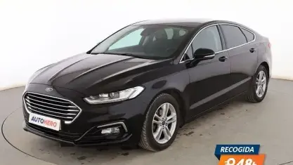 Usado Ford Mondeo Titanium 150 HP (110 kW) 2019 Preto Sedan