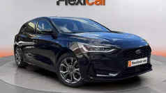 Negro Usado 2023 Ford Focus ST-Line Berlina | 17.990 € (Precio justo)