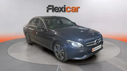 Käytetty Mercedes C220 170 HP (125 kW) 2016 Musta Sedan