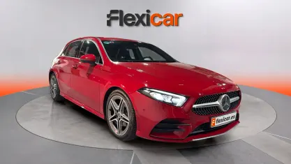 Usado Mercedes A180 136 CV (100 kW) 2019 Rojo Berlina