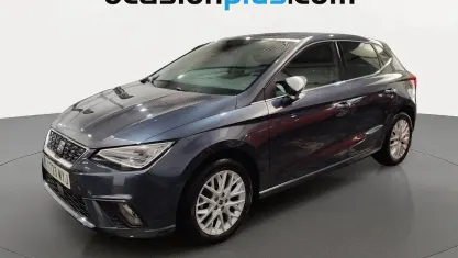 Usado Seat Ibiza XCELLENCE 116 CV (85 kW) 2025 Gris Utilitario