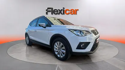 Usado Seat Arona Style 110 HP (80 kW) 2021 Branco SUV