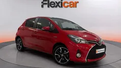 Rojo Usado 2017 Toyota Yaris Hybrid Active Berlina | 10.790 € (Buen precio)