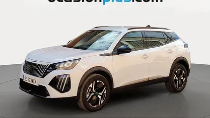 Usado Peugeot 2008 Allure 136 CV (100 kW) 2024 SUV