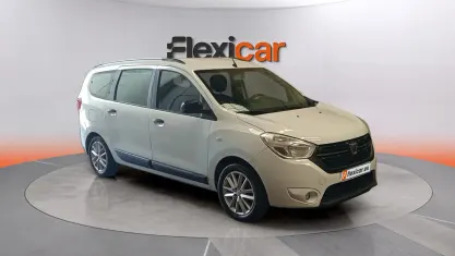 Usado Dacia Lodgy Comfort 116 CV (85 kW) 2022 Blanco Monovolumen